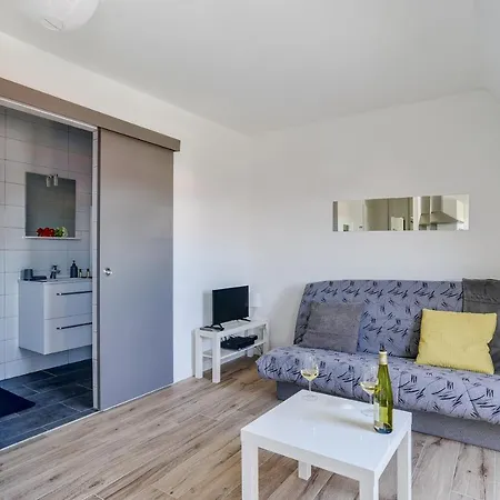 Studio Moderne Dans Le District De Neudorf Estrasburgo